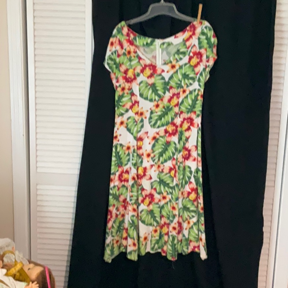 Floral Leaf Print Dress